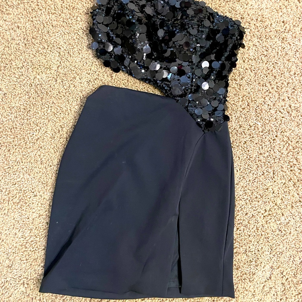 Ava Presley size 4 black sequin cut out cocktail Dress